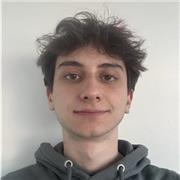 J'ai 18 ans et je propose des cours de soutient niveau collège / lycée, principalement en Mathématiques